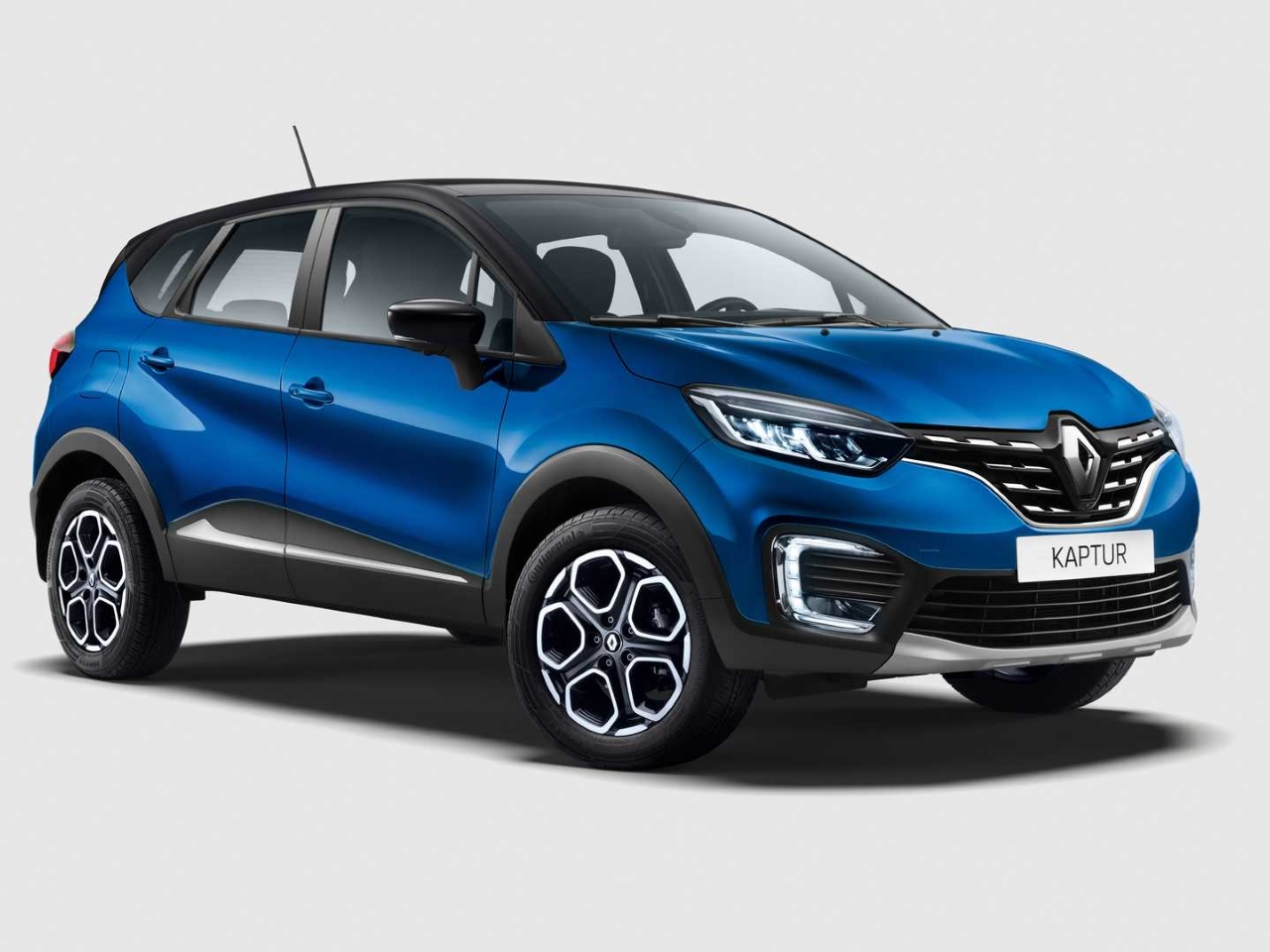 Купить новую RENAULT KAPTUR Новый в кредит в Магнитогорске. Официальный  дилер. Новые автомобили в кредит. Автокредит, акции, трейдин!